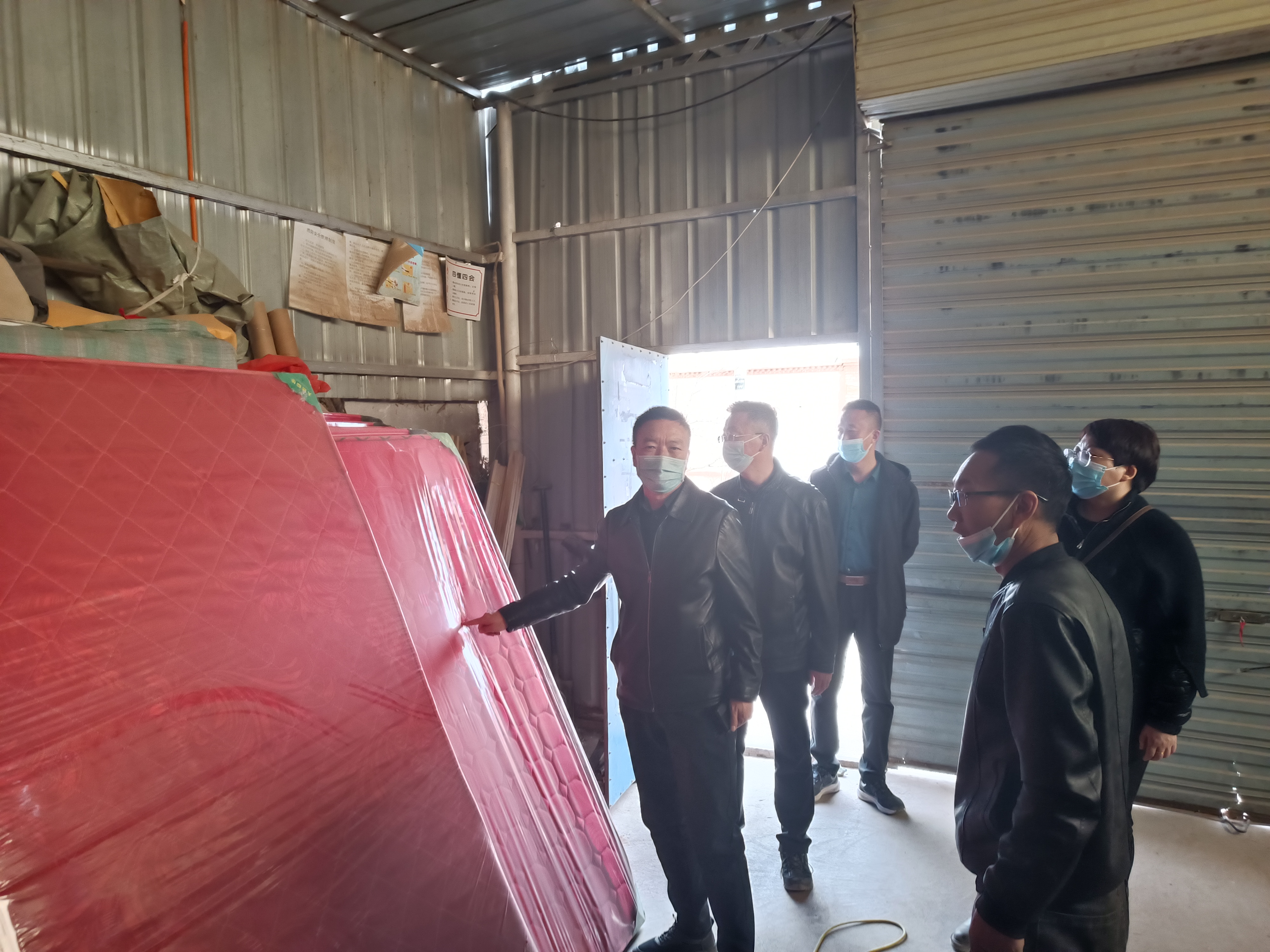区纪委监委迅速开展“三进三问三查保稳定促发展惠民生”活动