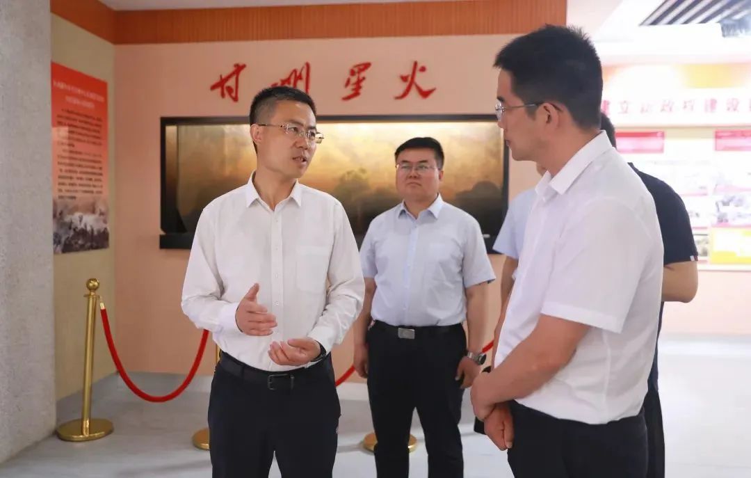 李锐在大满镇长安镇调研时强调 发挥资源优势 激发内生动力 为推进乡村全面振兴 实现共同富裕提供有力支撑