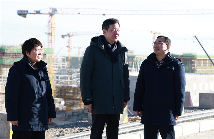 靳国卫在酒泉嘉峪关调研纪检监察工作